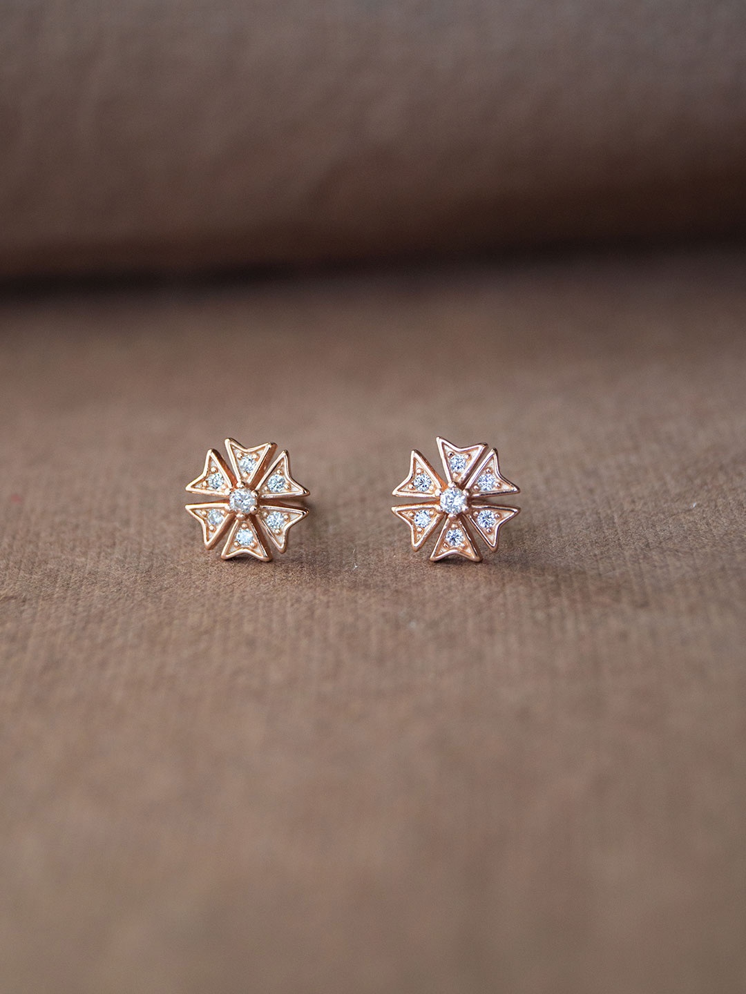 

MANNASH Rose Gold-Plated Floral Studs Earrings