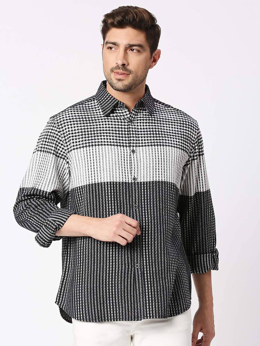 

Blamblack Gingham Checked Spread Collar Cotton Relaxed Fit Casual Shirt, Black