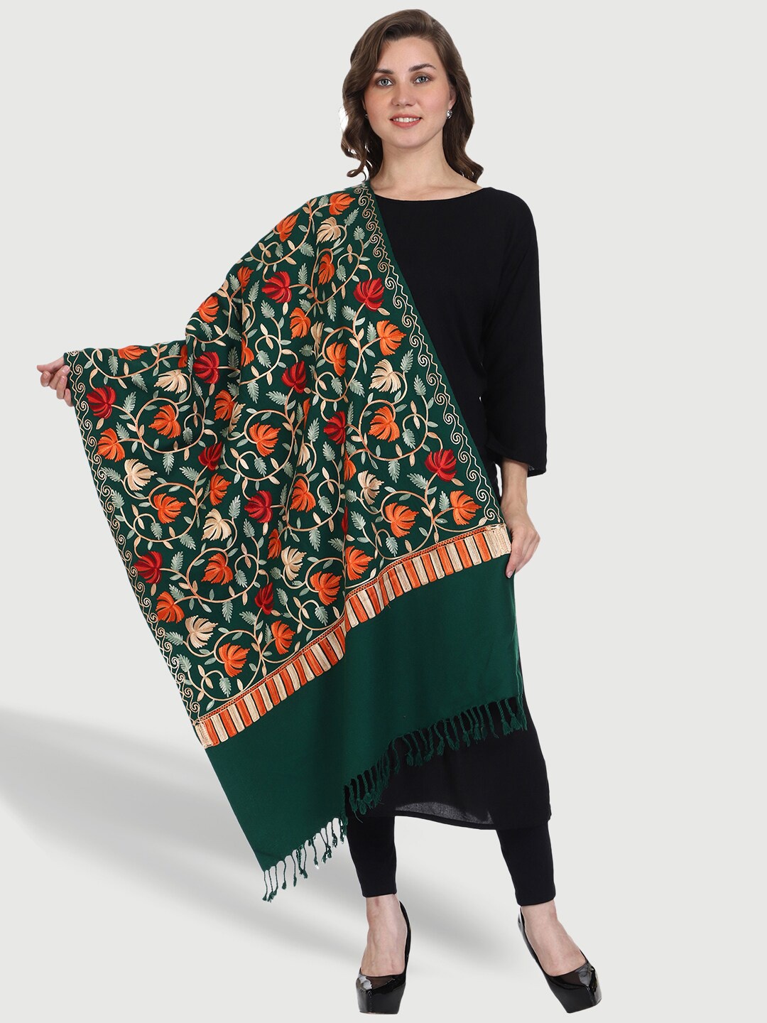 

SWI Stylish Women Aari Woollen Embroidered Stole, Green