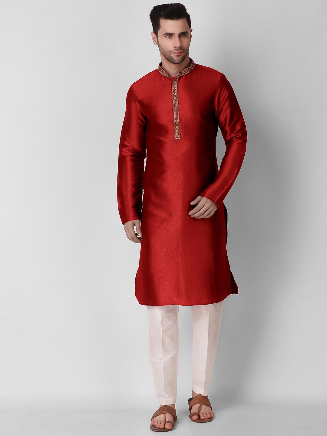 

Cult Indie Geometric Woven Design Mandarin Collar Regular Kurta With Pyjamas, Red