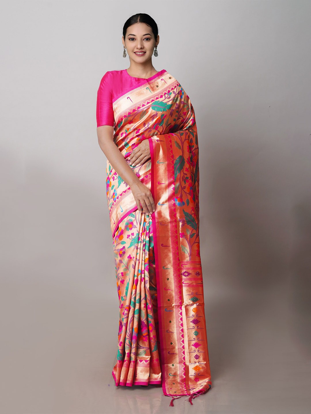 

Unnati Silks Floral Silk Blend Banarasi Zari Saree With Blouse Piece, Gold