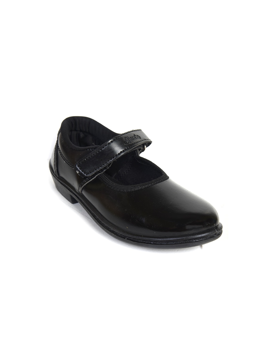

Ajanta Girls Lightweight School Shoes, Black