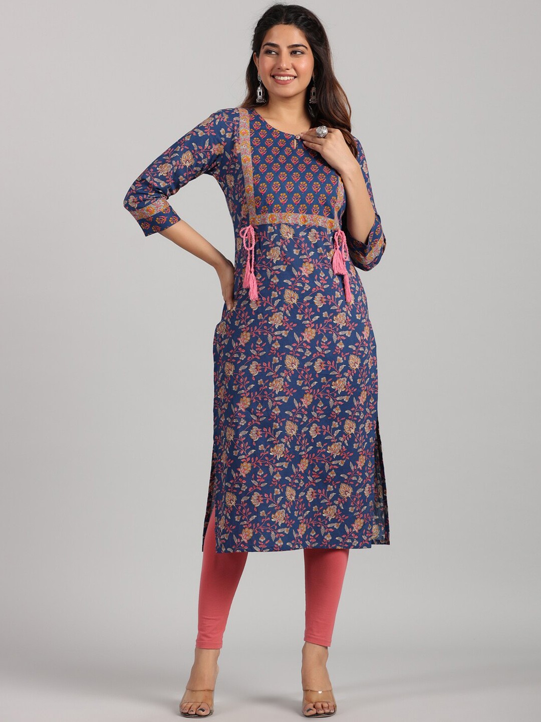 

PARCHHAI Floral Printed Keyhole Neck Thread Work Pure Cotton Kurta, Blue