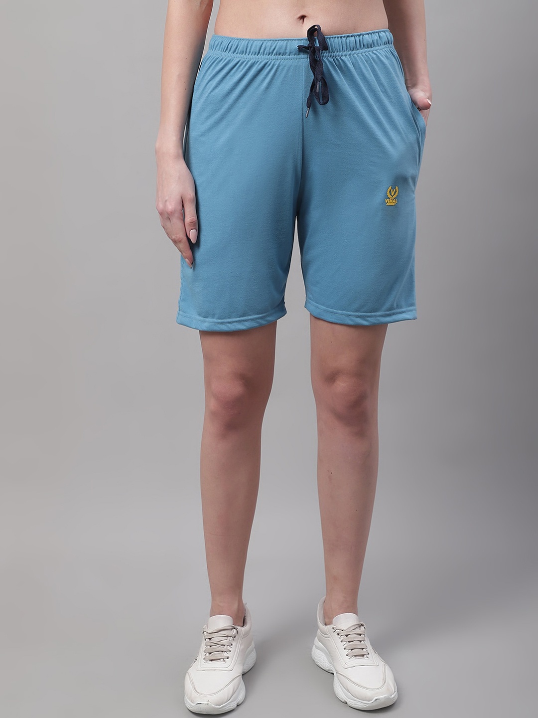 

MACK JONNEY Women Mid-Rise Above Knee Sports Shorts, Blue