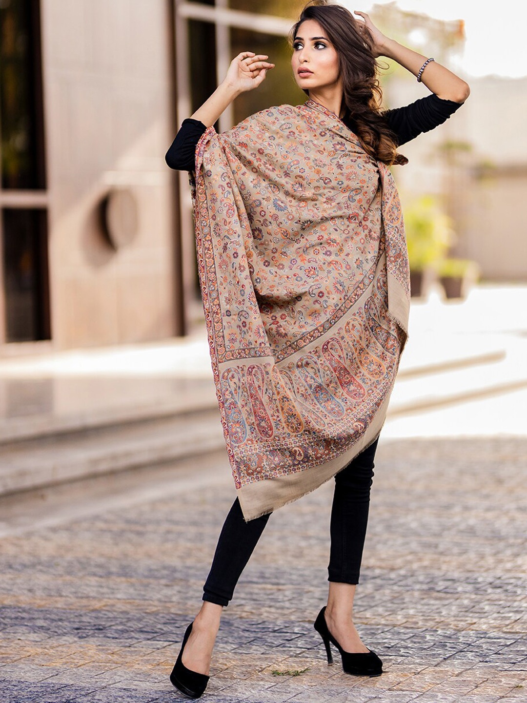 

SWI Stylish Paisley Woven Designed Shawl, Beige