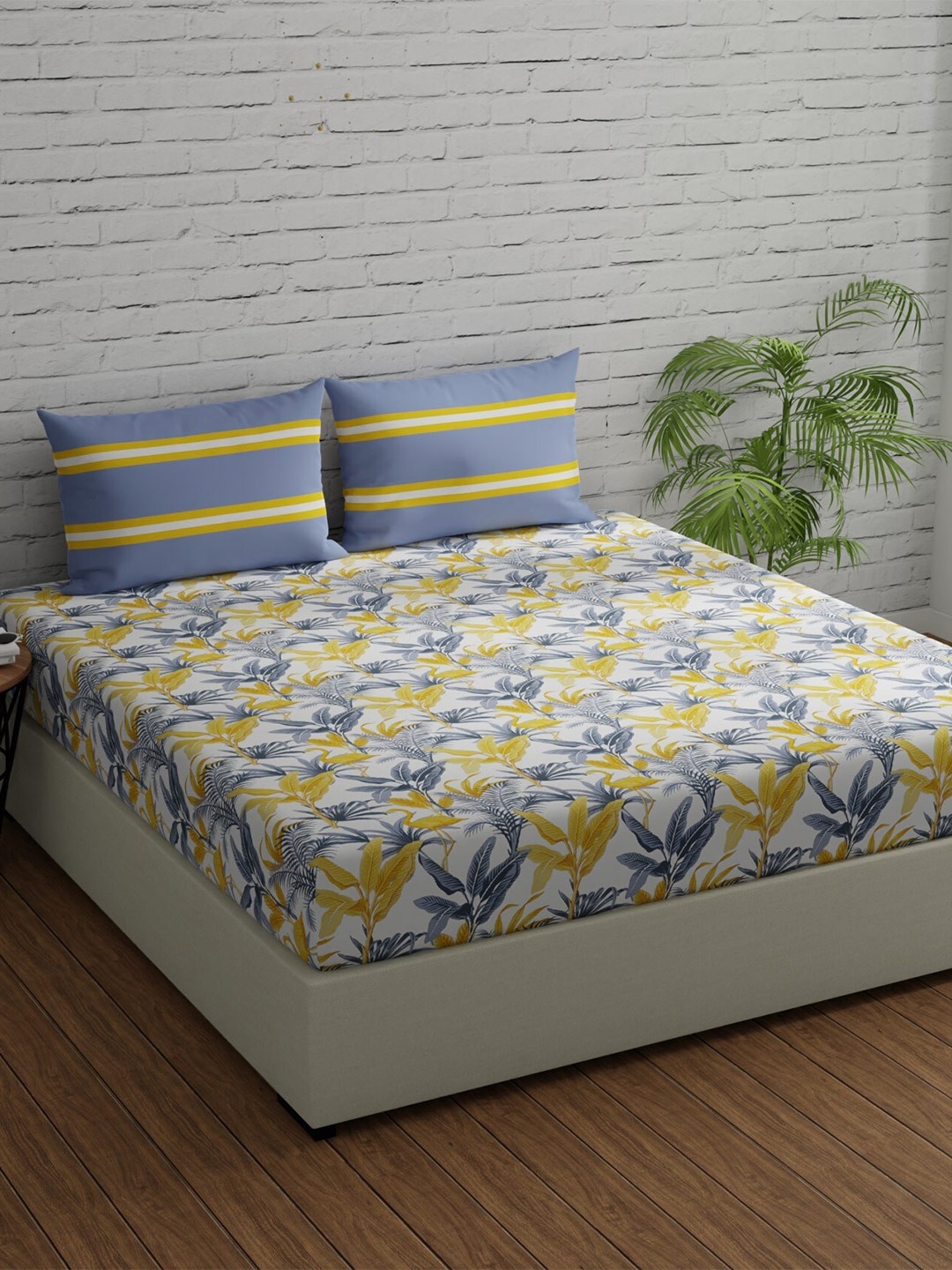 

Huesland Comfort Grey & Yellow Printed 144 TC Cotton King Bedsheet & 2 Pillow Covers