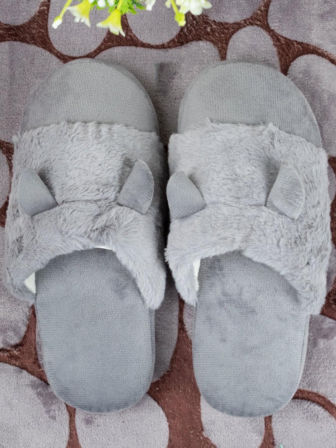 

MARKET99 Self Design Fabric Room Slippers, Grey