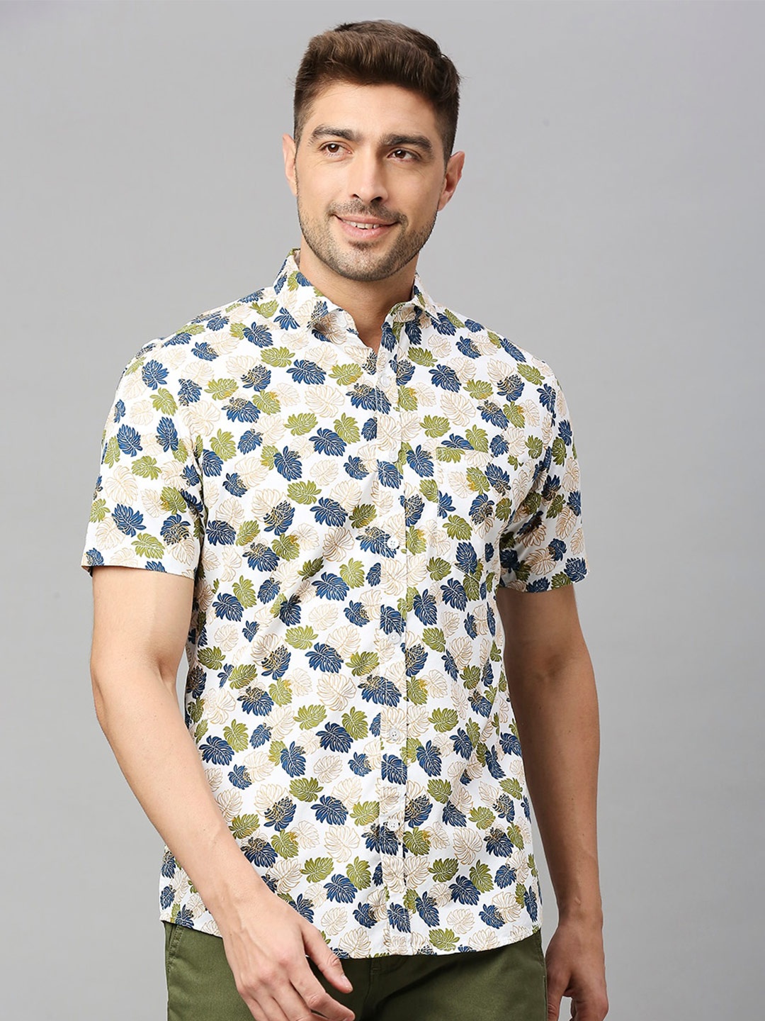 

Mast & Harbour White & Green Floral Printed Classic Fit Slim Fit Cotton Casual Shirt