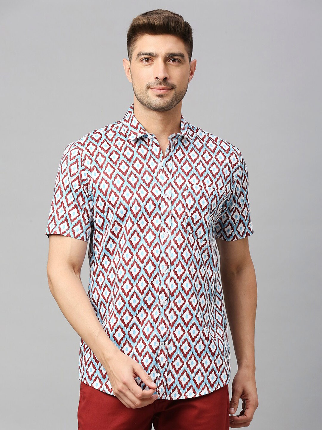 

Mast & Harbour White Geometric Printed Classic Slim Fit Casual Shirt