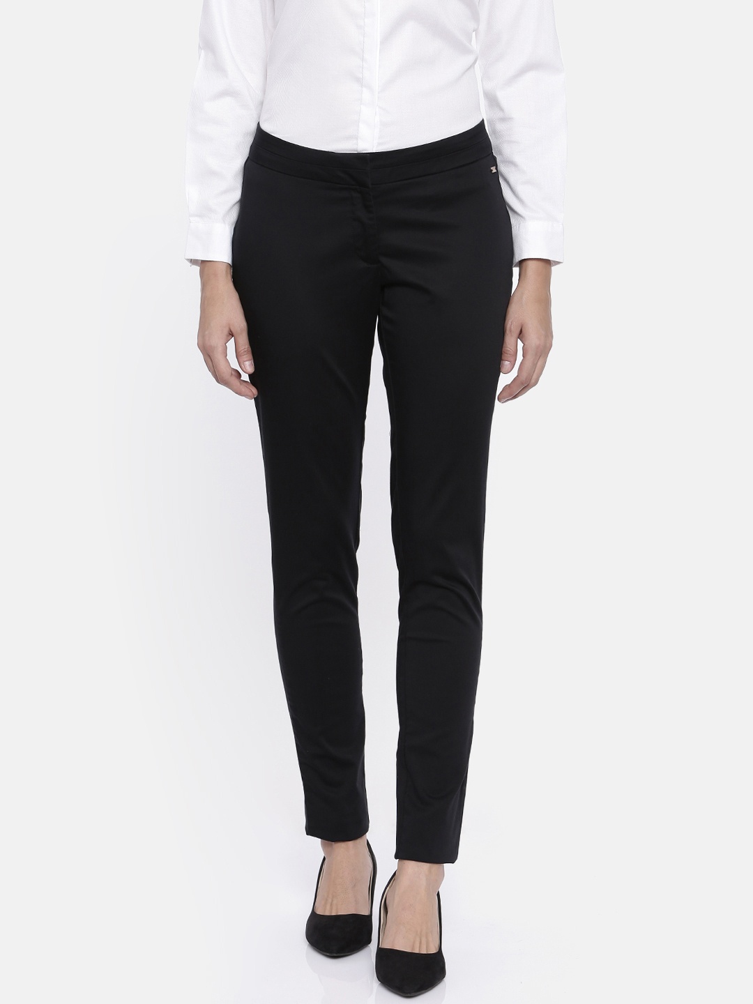 

Park Avenue Woman Black Tapered Fit Solid Formal Trousers