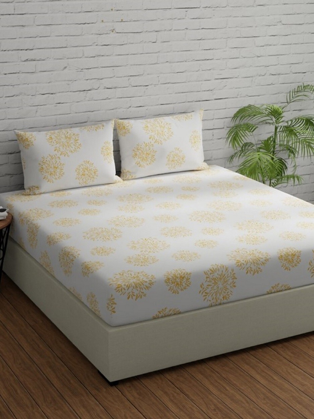 

Huesland Comfort White & Yellow Printed 144 TC Cotton Queen Bedsheet & 2 Pillow Covers