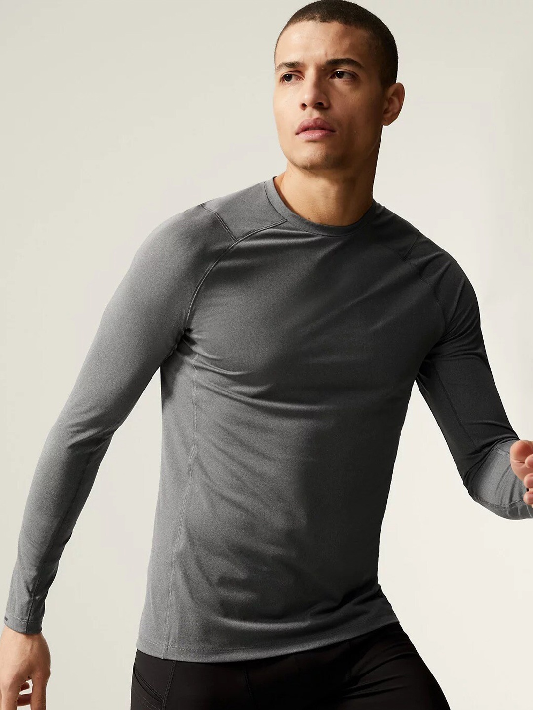 

Marks & Spencer Round Neck Raglan Sleeves T-shirt, Grey