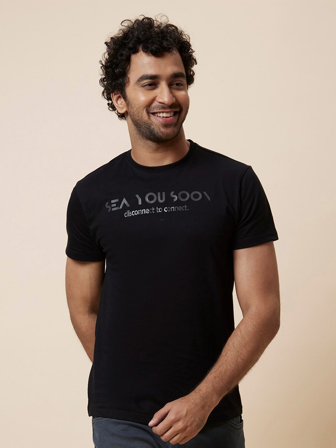 

Globus Black Typography Printed Pure Cotton Casual T-Shirt