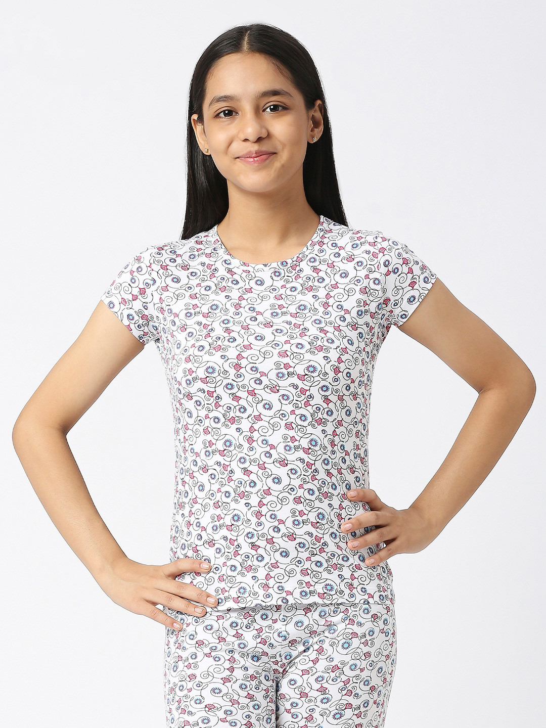 

SINI MINI Girls Floral Printed Round Neck Cotton T-shirt, White