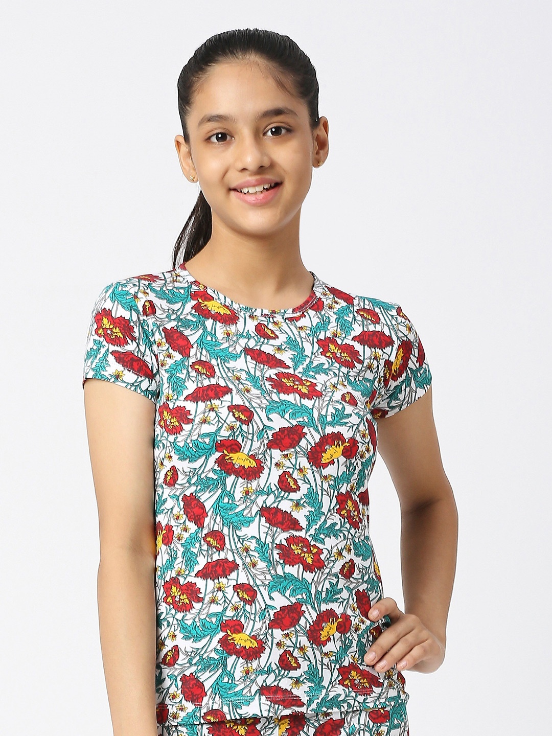 

SINI MINI Girls Floral Printed Round Neck Cotton T-shirt, White