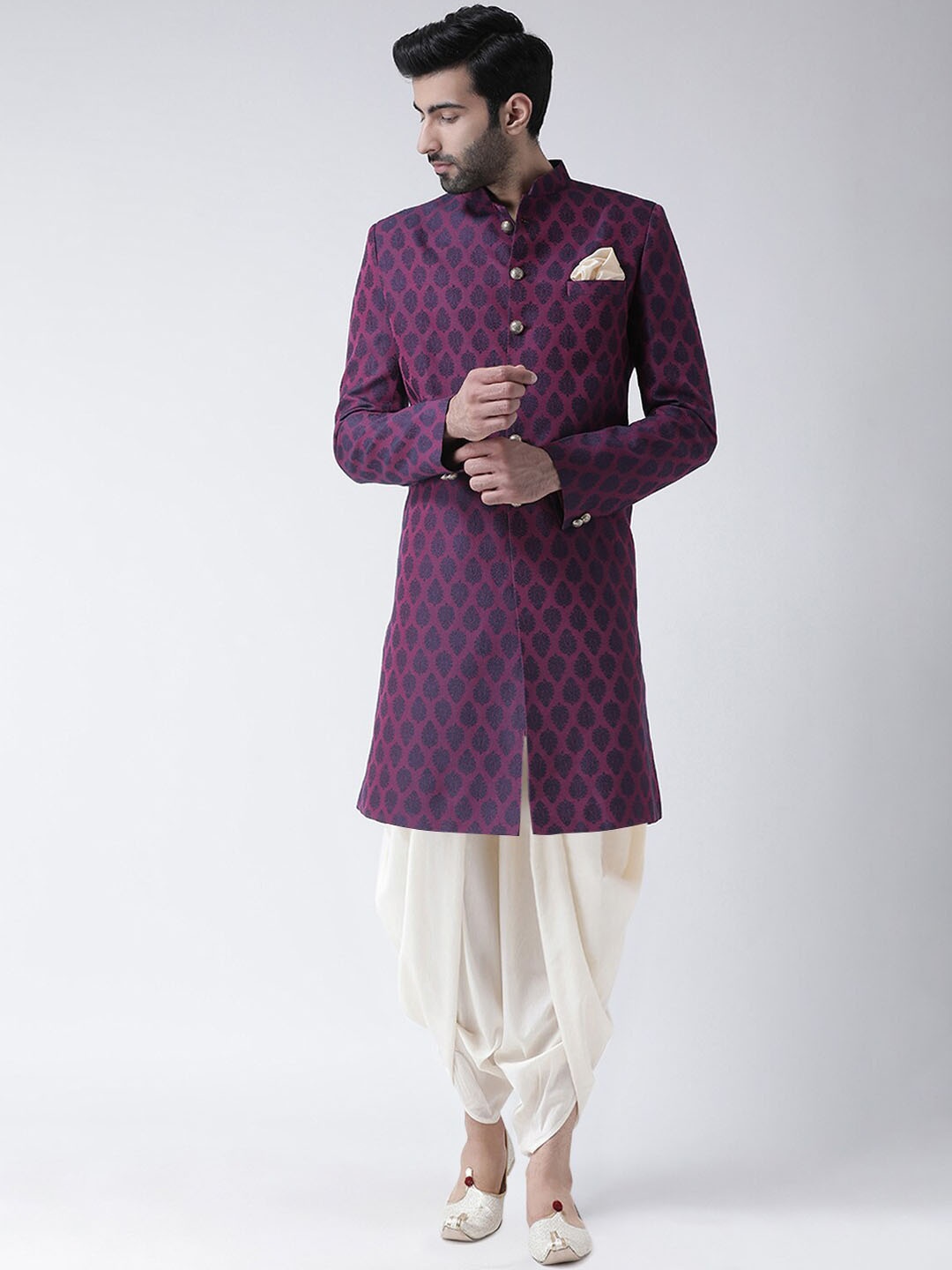 

KISAH Men Woven-Design Mandarin Collar Long Sleeves Indowestern Sherwani Set, Purple