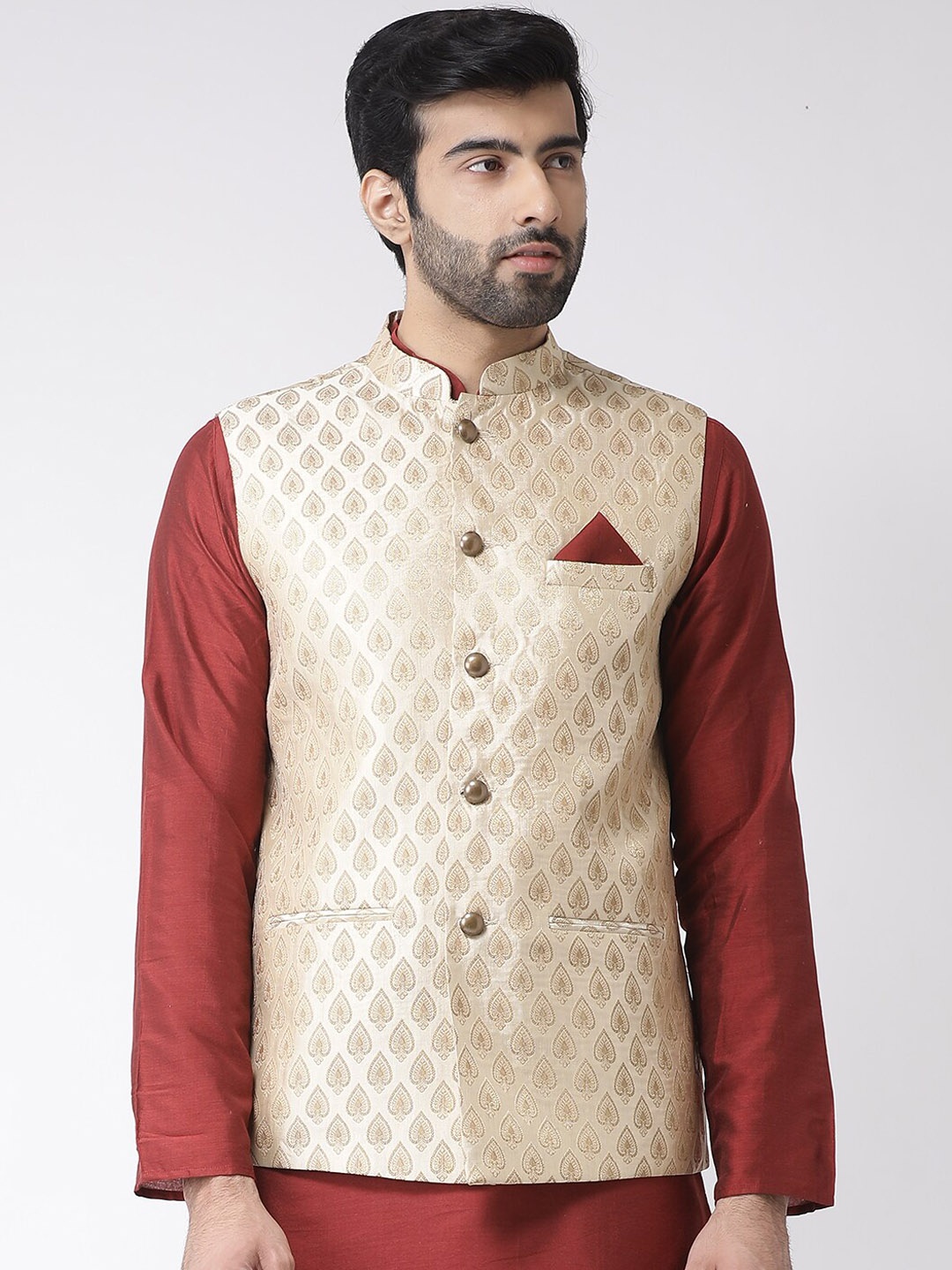 

KISAH Men Textured Zari Regular Fit Nehru Jacket, Gold