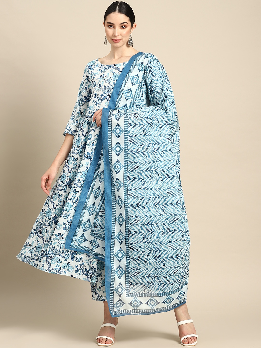 

Nayo Floral Printed Regular Pure Cotton Kurta with Trousers & With Dupatta, Turquoise blue