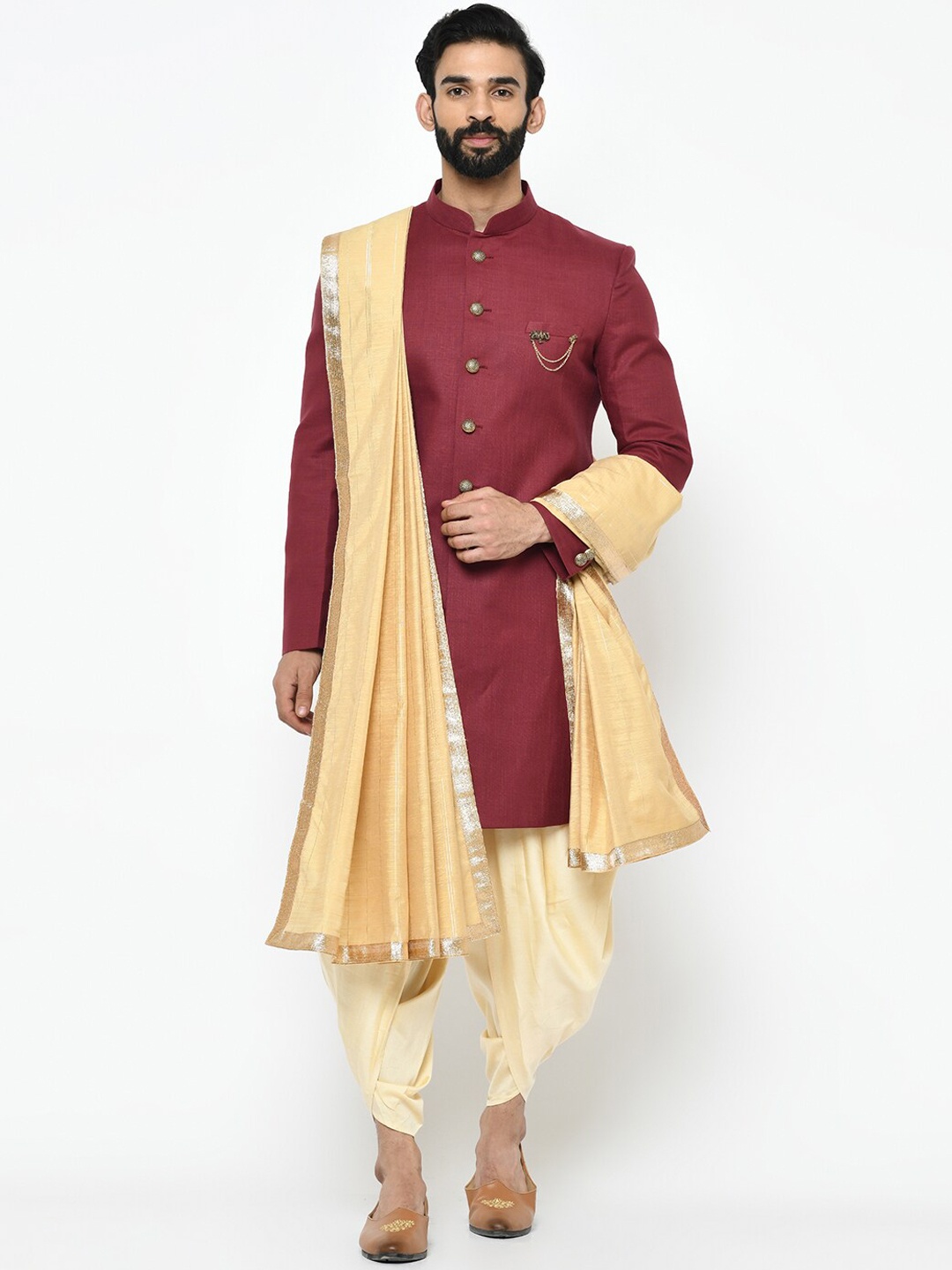 

KISAH Men Mandarin Collar Zari Indowestern Sherwani Set, Maroon