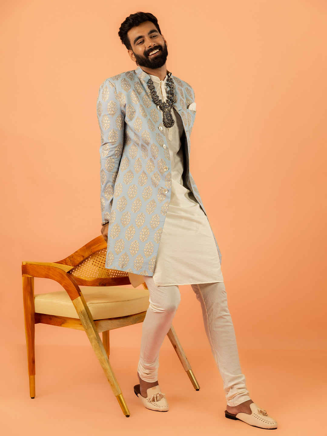 

KISAH Men Printed Mandarin Collar Long Sleeves Indowestern Sherwani Set, Blue