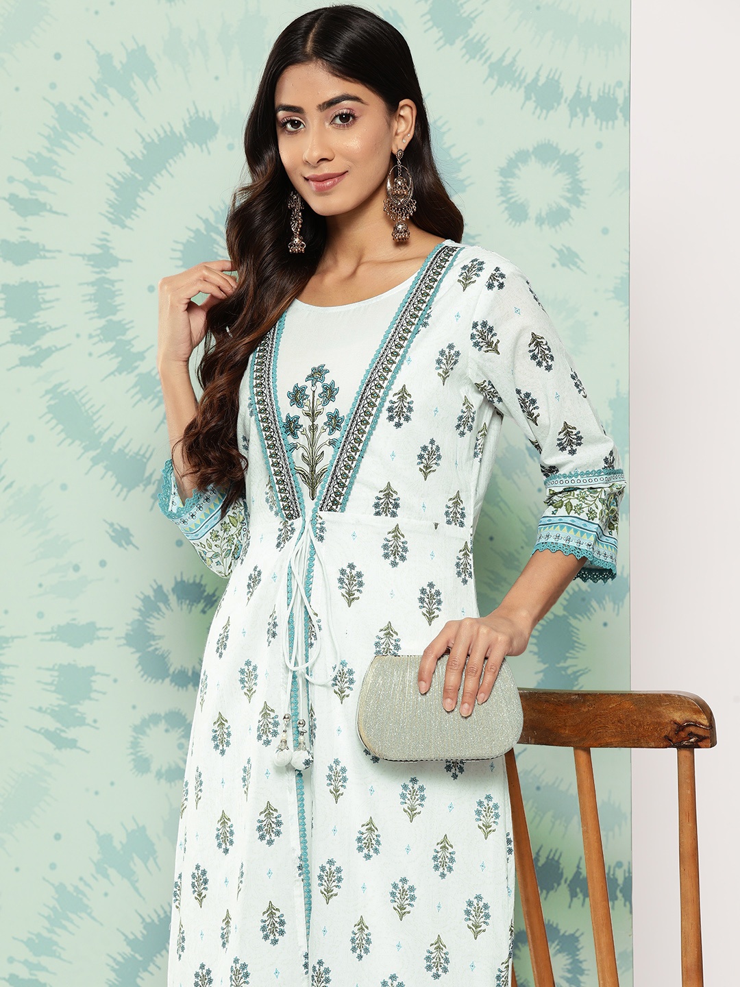 

Juniper Women White & Blue Floral Embroidered Sequinned Floral Kurta