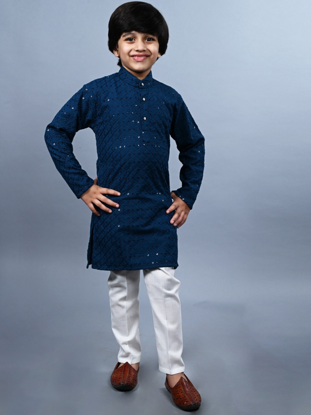 

ahhaaaa Boys Ethnic Motifs Embroidered Sequinned Kurta with Pyjamas, Navy blue