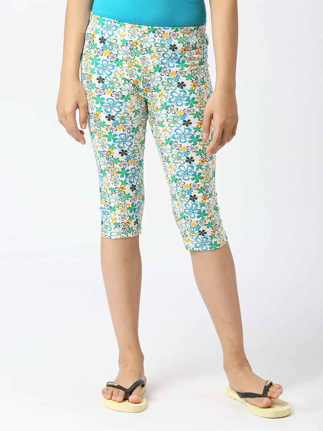 

SINI MINI Girls Floral Printed Cotton Capris, White