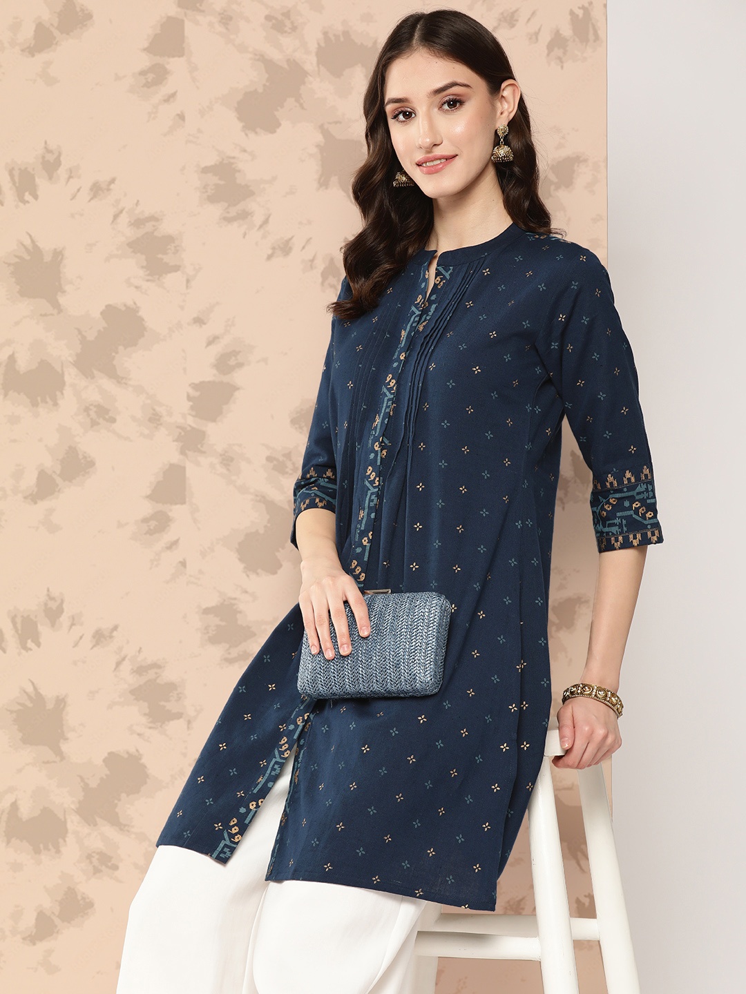 

Juniper Cotton Flex Floral Printed A-Line Kurta, Navy blue