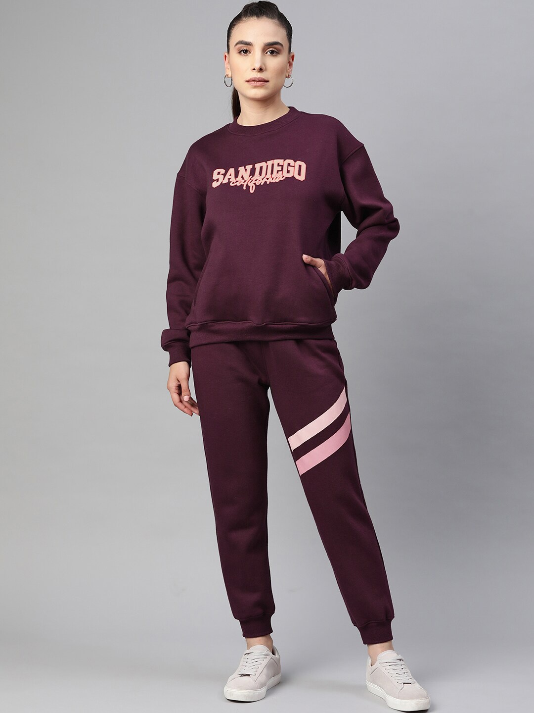 

Laabha Typography Printed Tracksuit, Burgundy