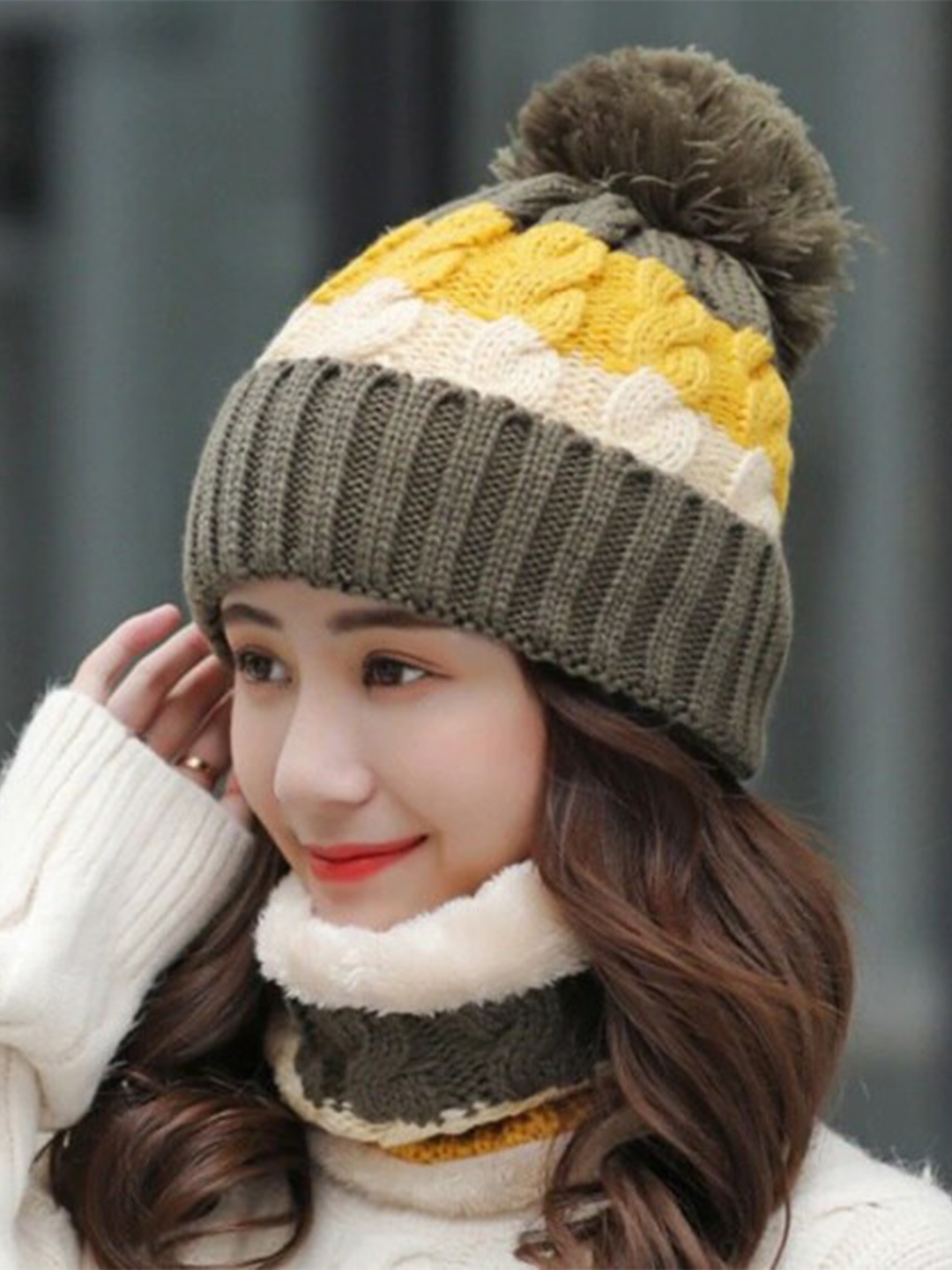 

Alexvyan Women Colourblocked Woolen Beanie Cap & Scarf, Olive
