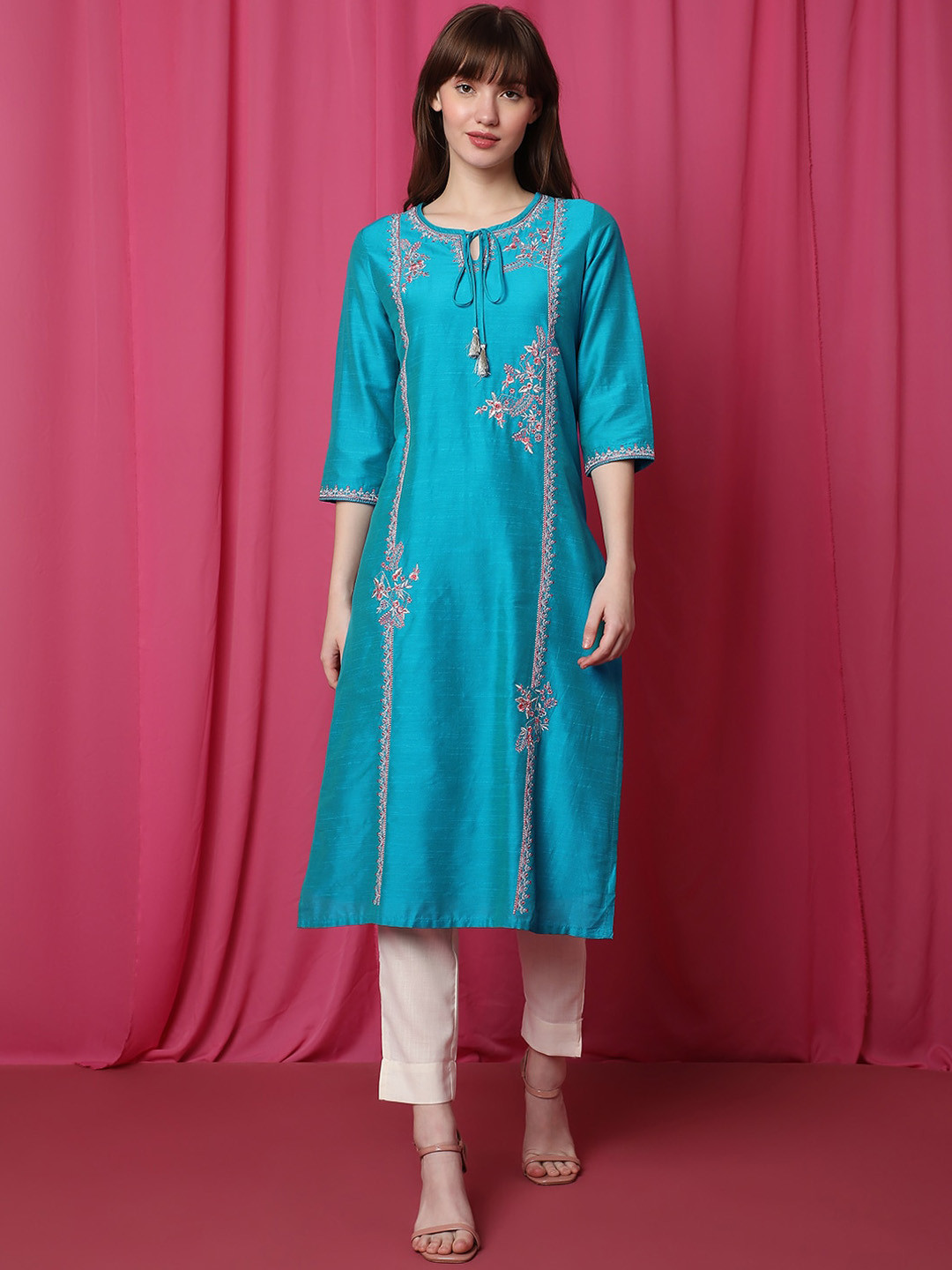 

Indifusion Ethnic Motifs Embroidered Straight Kurta, Blue