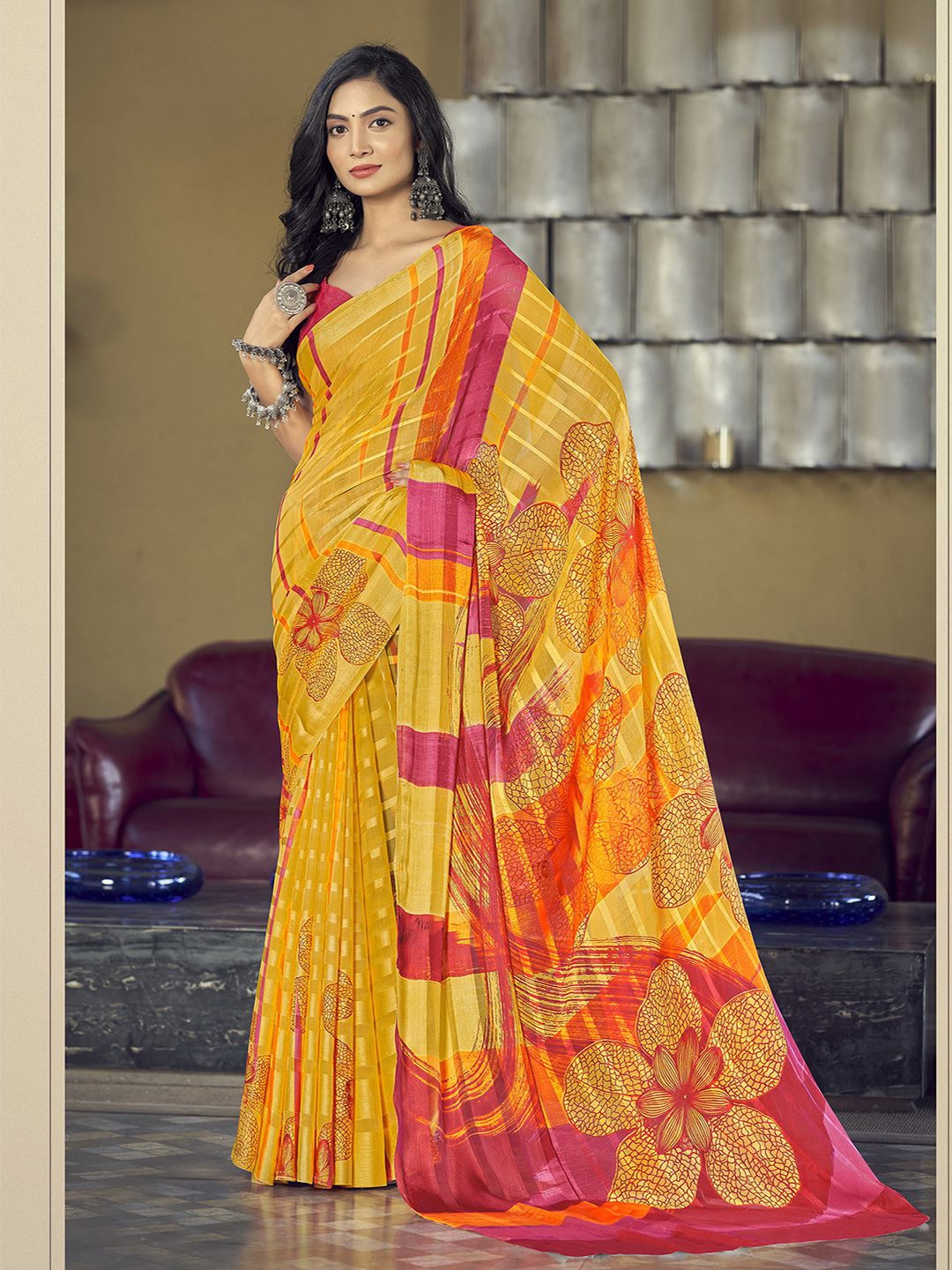 

Mitera Floral Poly Chiffon Saree With Blouse Piece, Yellow