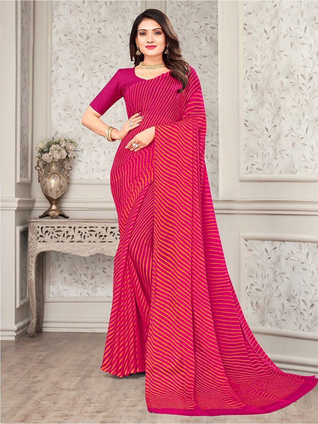 

Satrani Pink & Orange Leheriya Printed Saree
