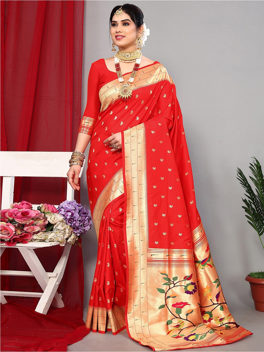 

Satrani Red & Gold-Toned Paisley Woven Design Zari Paithani Saree