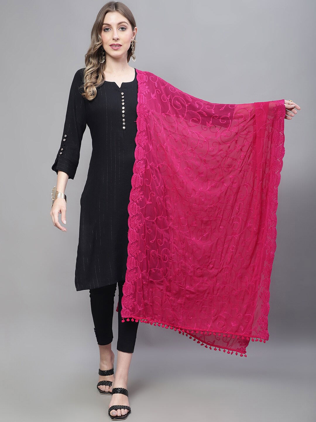 

LOOM LEGACY Floral Embroidered Thread Work Dupatta, Magenta