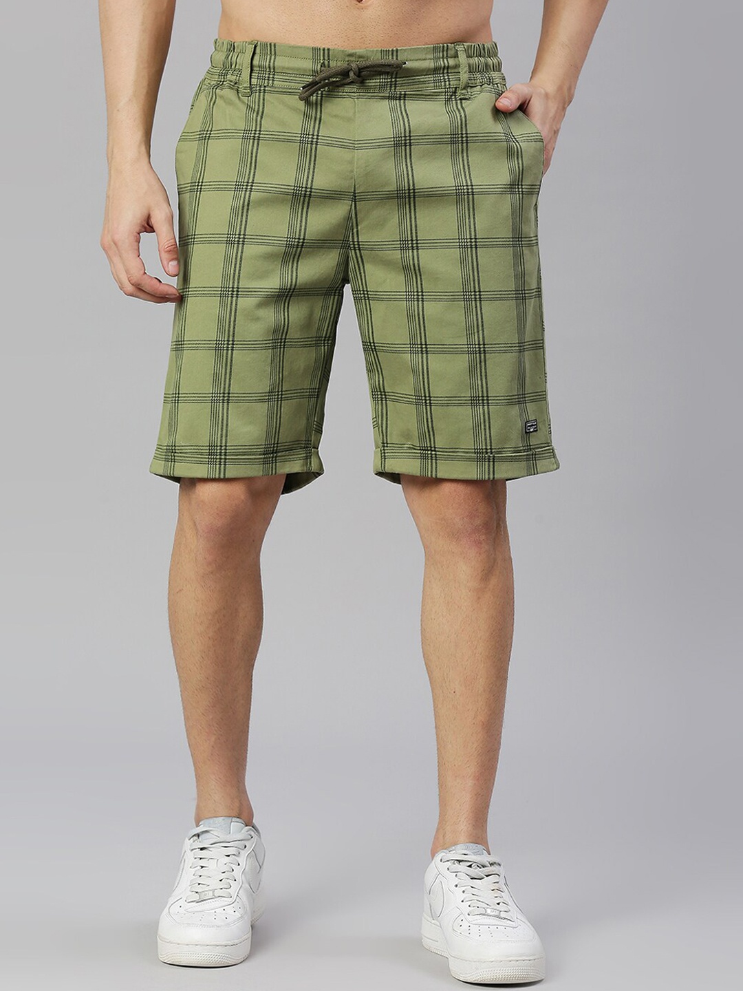 

Thomas Scott Men Olive Green Checked Slim Fit Chino Shorts