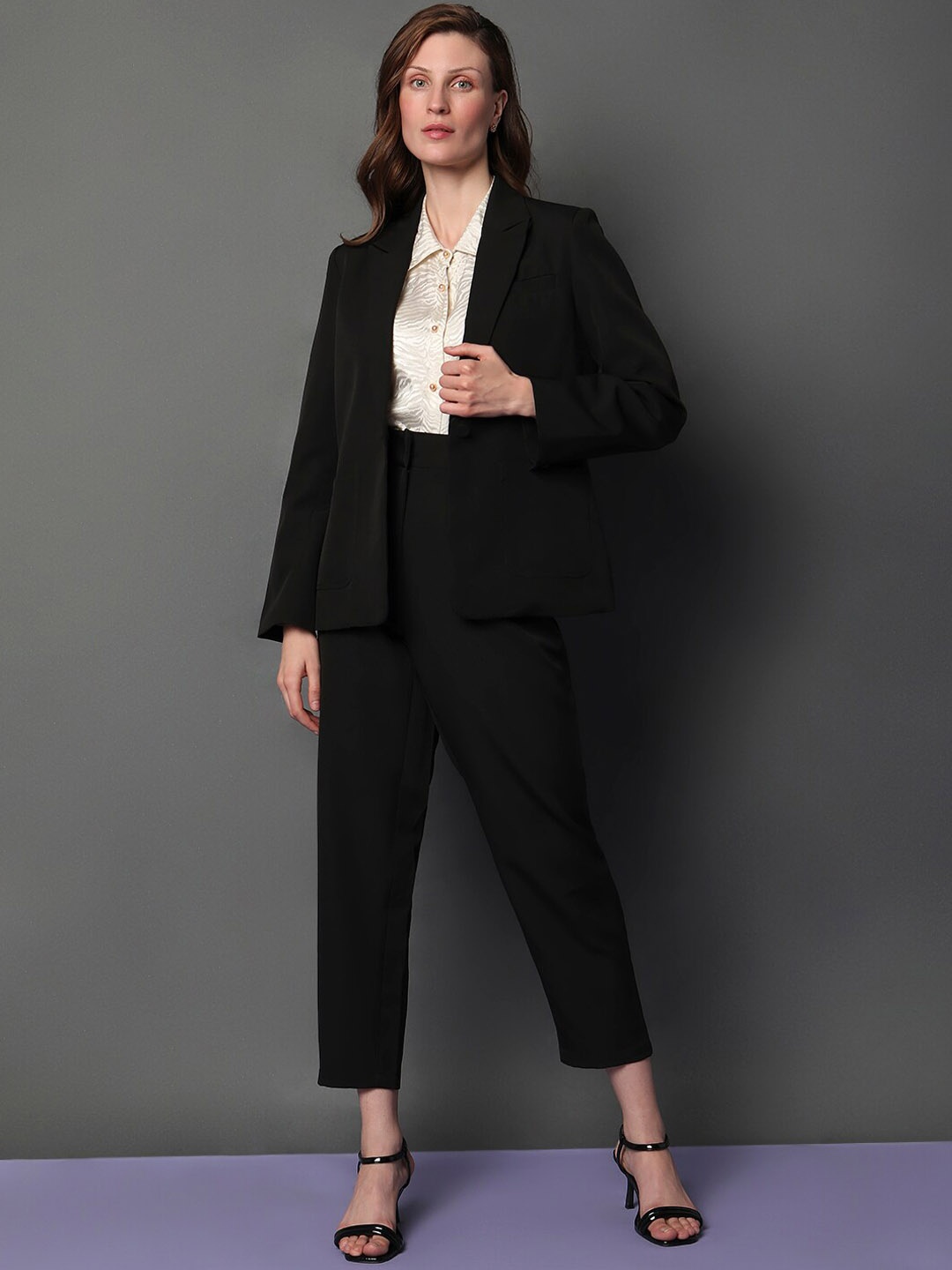

Vero Moda Regular Fit Single Breasted Formal Blazer, Black