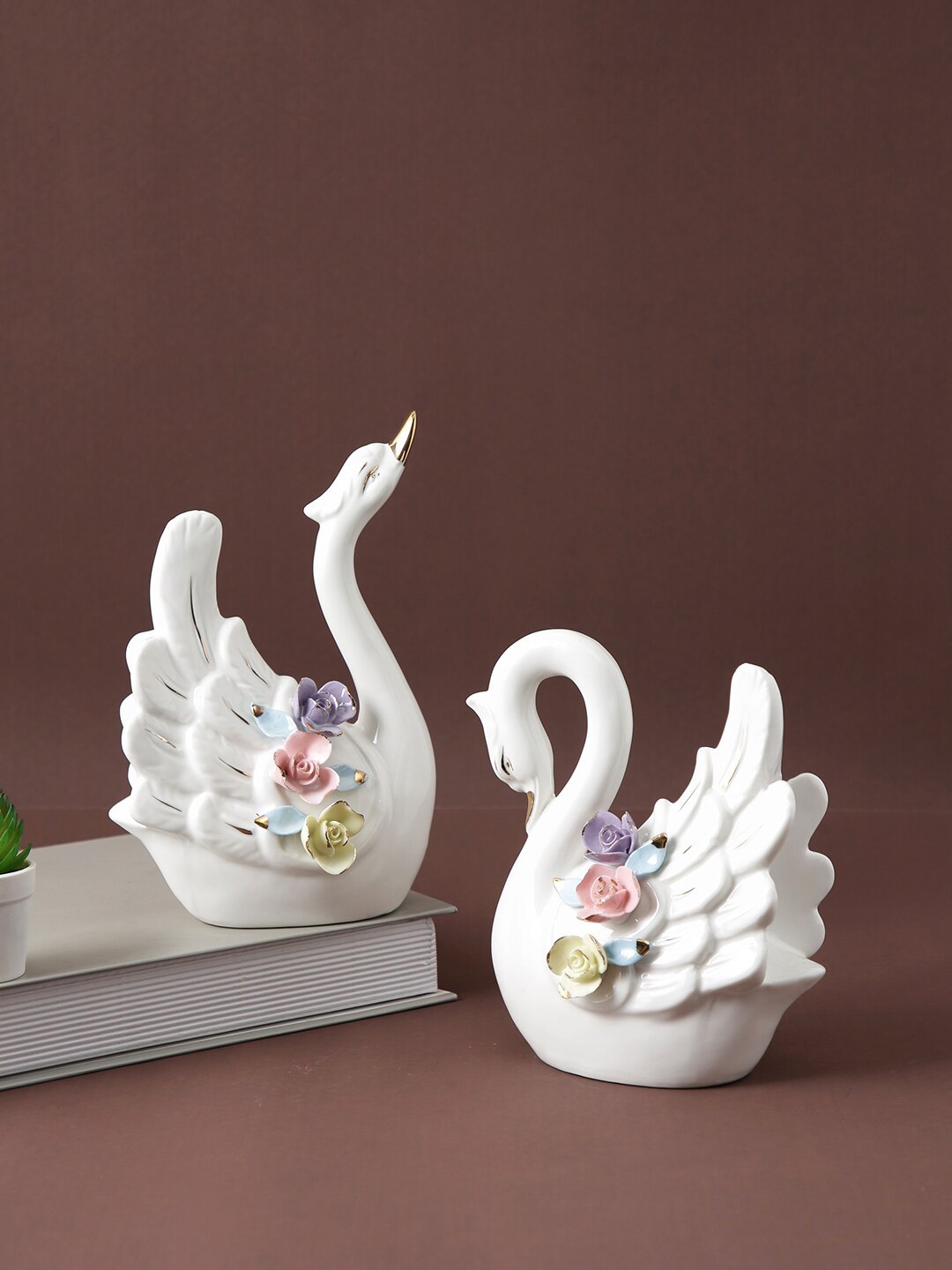 

TAYHAA White 2 Pieces Textured Pair Of Swan Figurine Showpieces