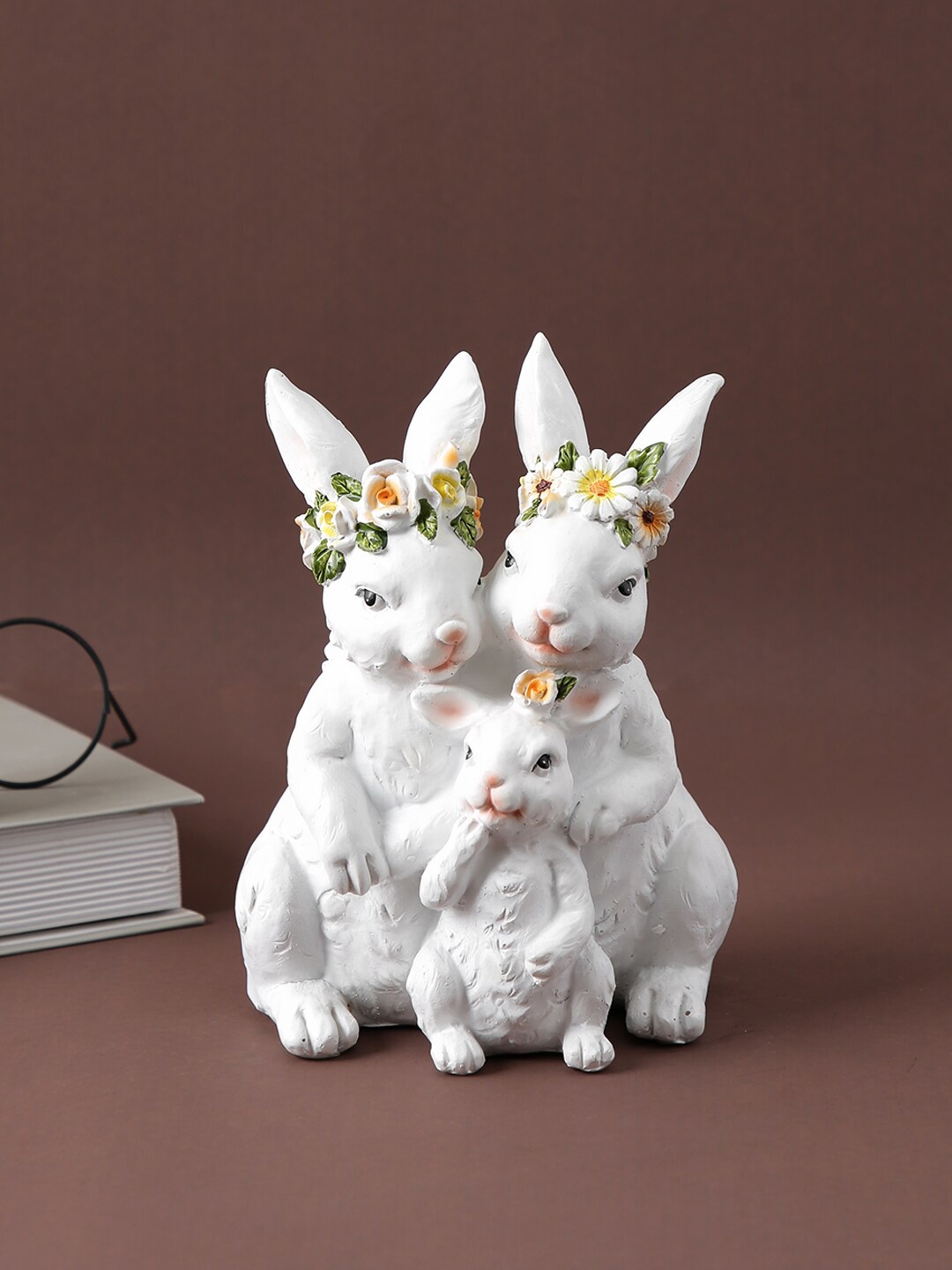 

TAYHAA White Textured Rabbit Family Ceramic Figurine Showpiece