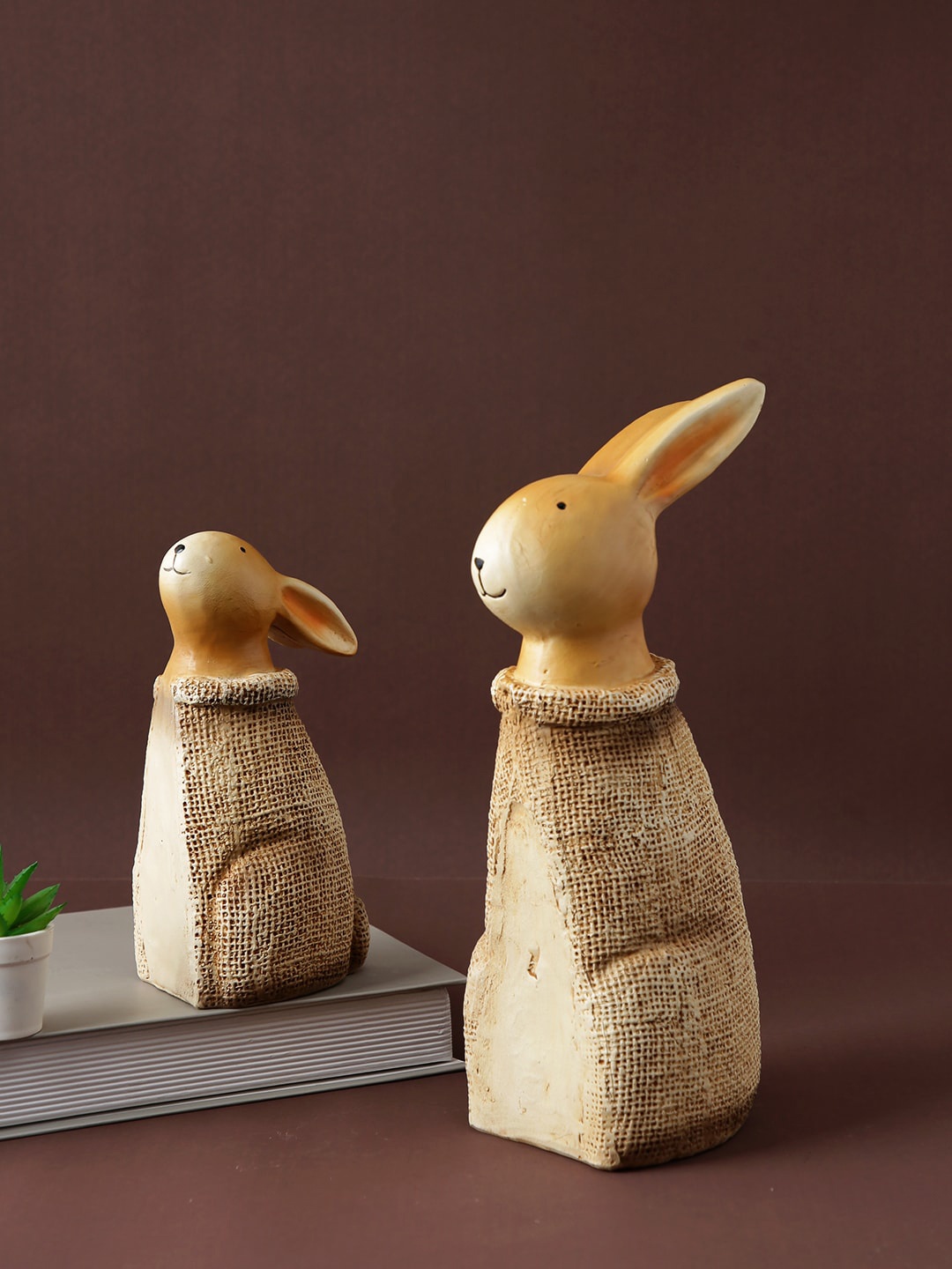 

TAYHAA Brown 2 Pieces Rabbits Ceramic Showpiece