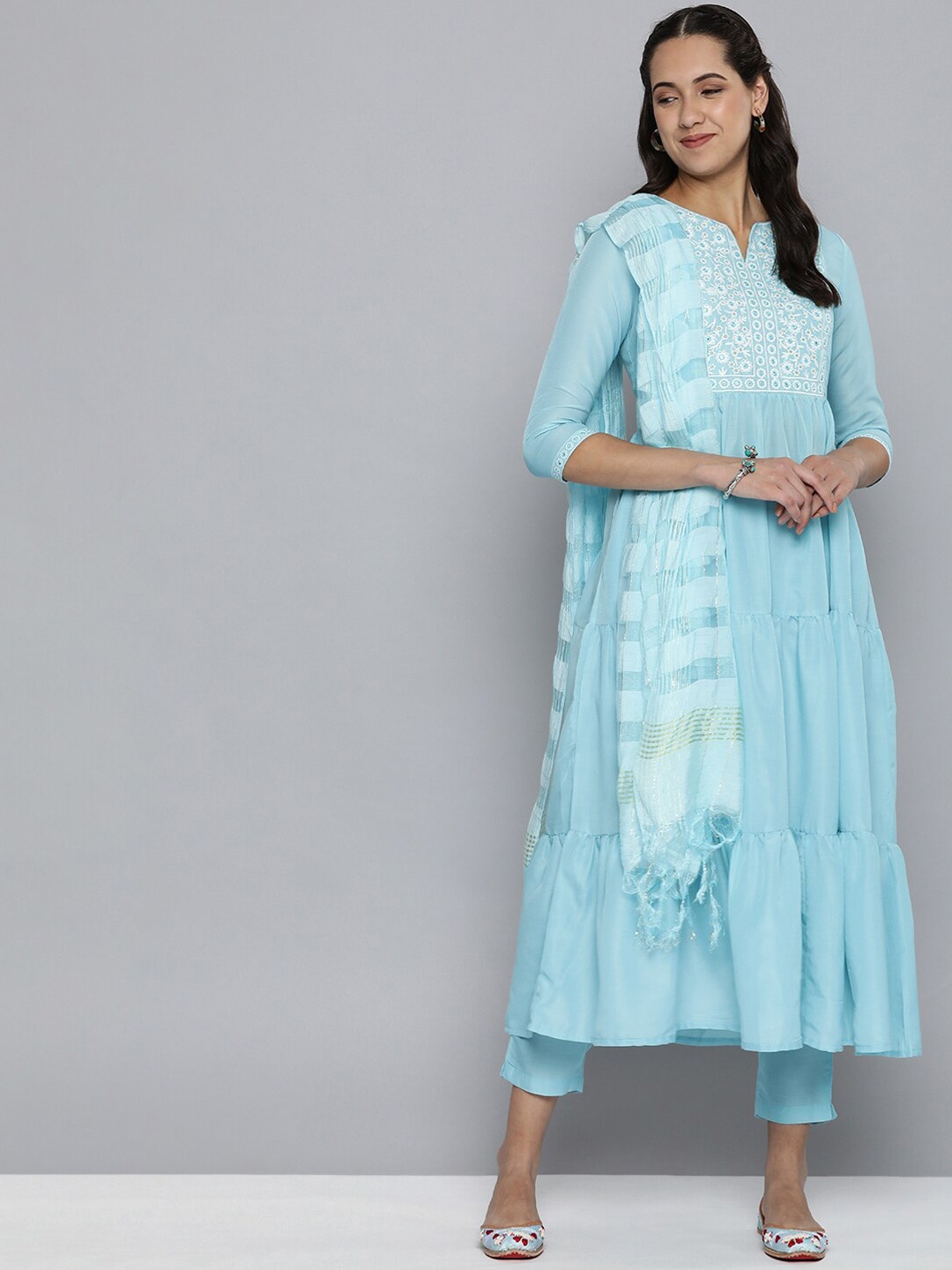 

MALHAAR Floral Embroidered Mirror Work Kurta with Trousers & With Dupatta, Blue