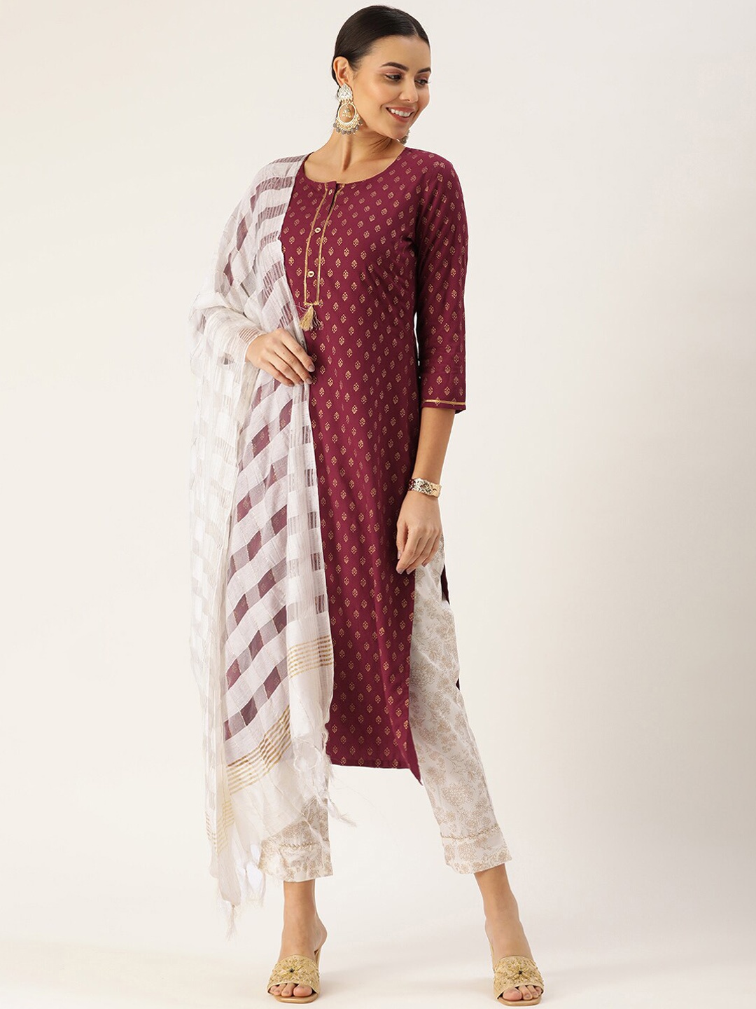 

MALHAAR Ethnic Motifs Printed Regular Kurta With Trousers & Dupatta, Maroon