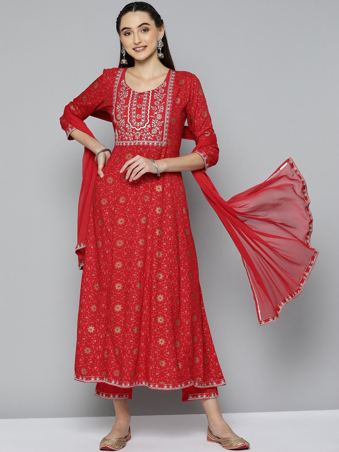 

MALHAAR Ethnic Motif Embroidered Mirror Work Pure Cotton Kurta With Trousers & Dupatta, Red