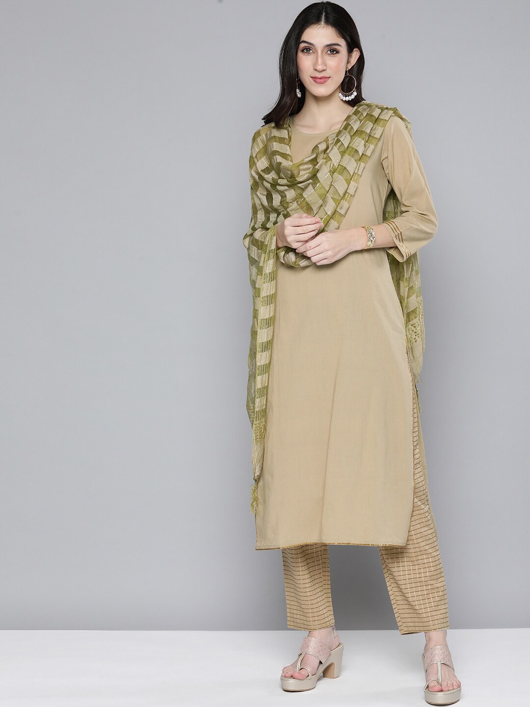 

MALHAAR Regular Straight Pure Cotton Kurta With Trousers & Dupatta, Beige