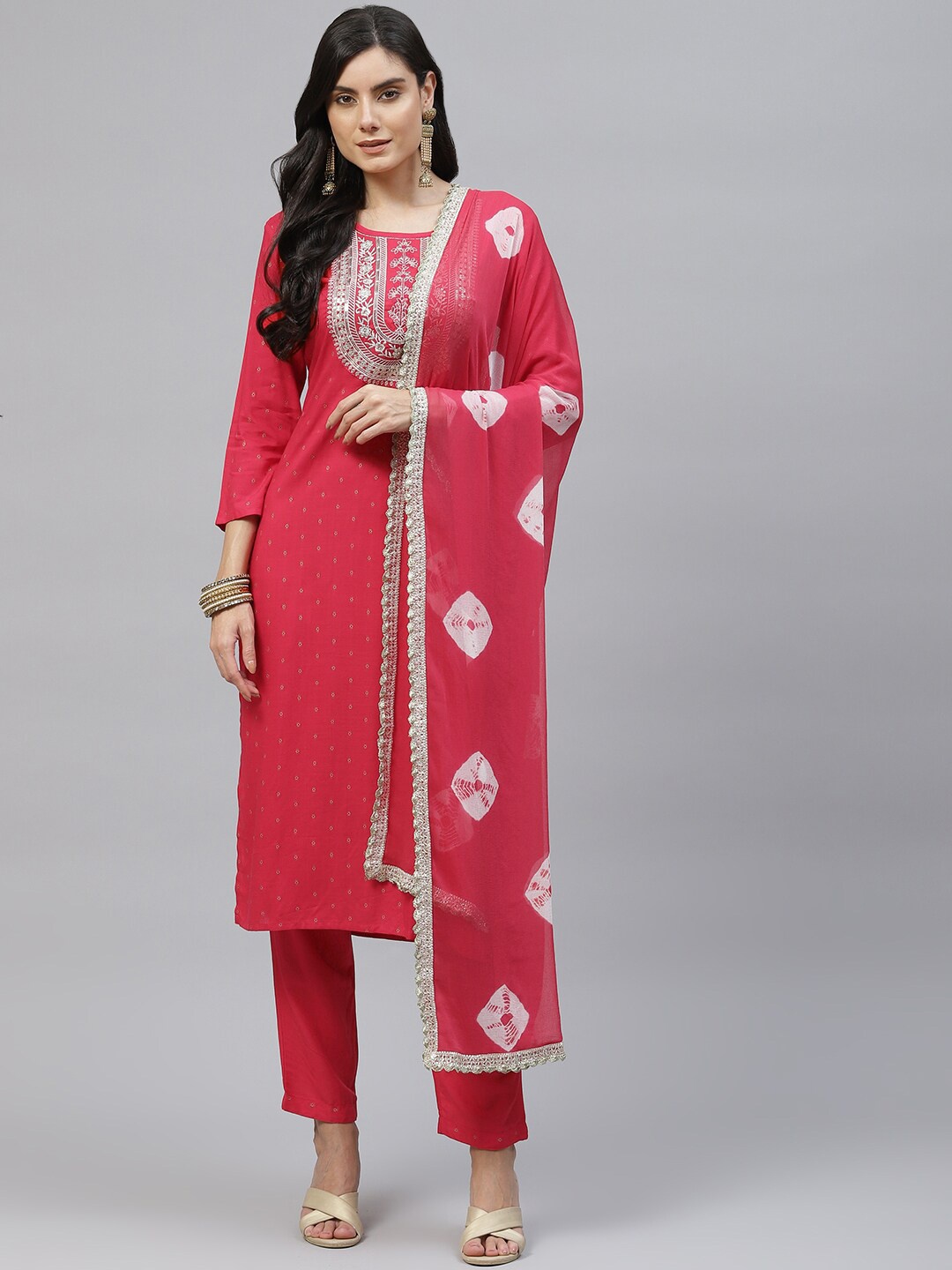 

MALHAAR Ethnic Motifs Printed Yoke Design Thread Work Kurta With Trousers & Dupatta, Red