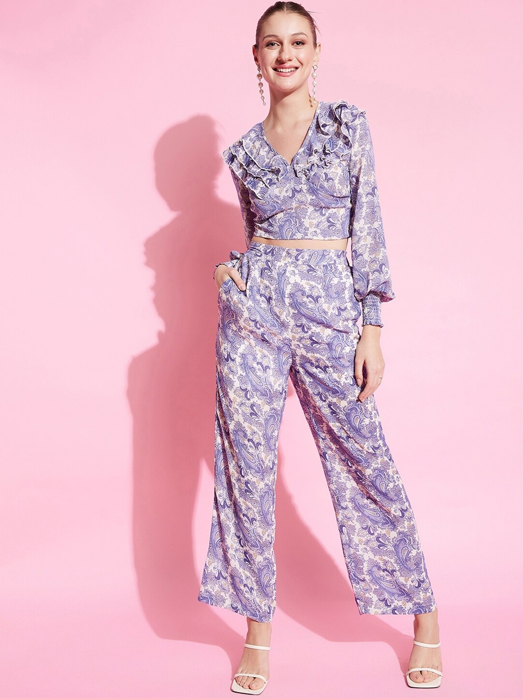 

KASSUALLY Blue & White Paisley Printed Ruffles V-Neck Top With Trousers