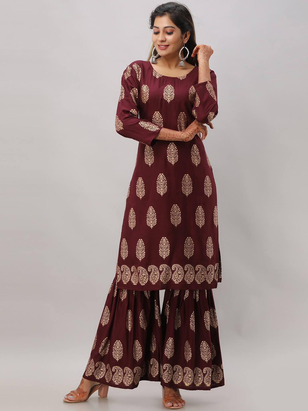 

SURHI Ethnic Motifs Printed Regular Kurta With Sharara, Maroon