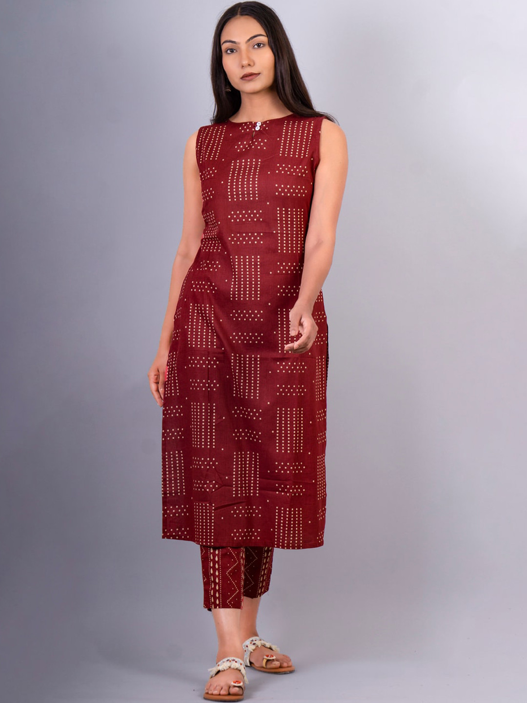 

NAYRA Geometric Printed Regular Pure Cotton Kurta with Trousers, Red