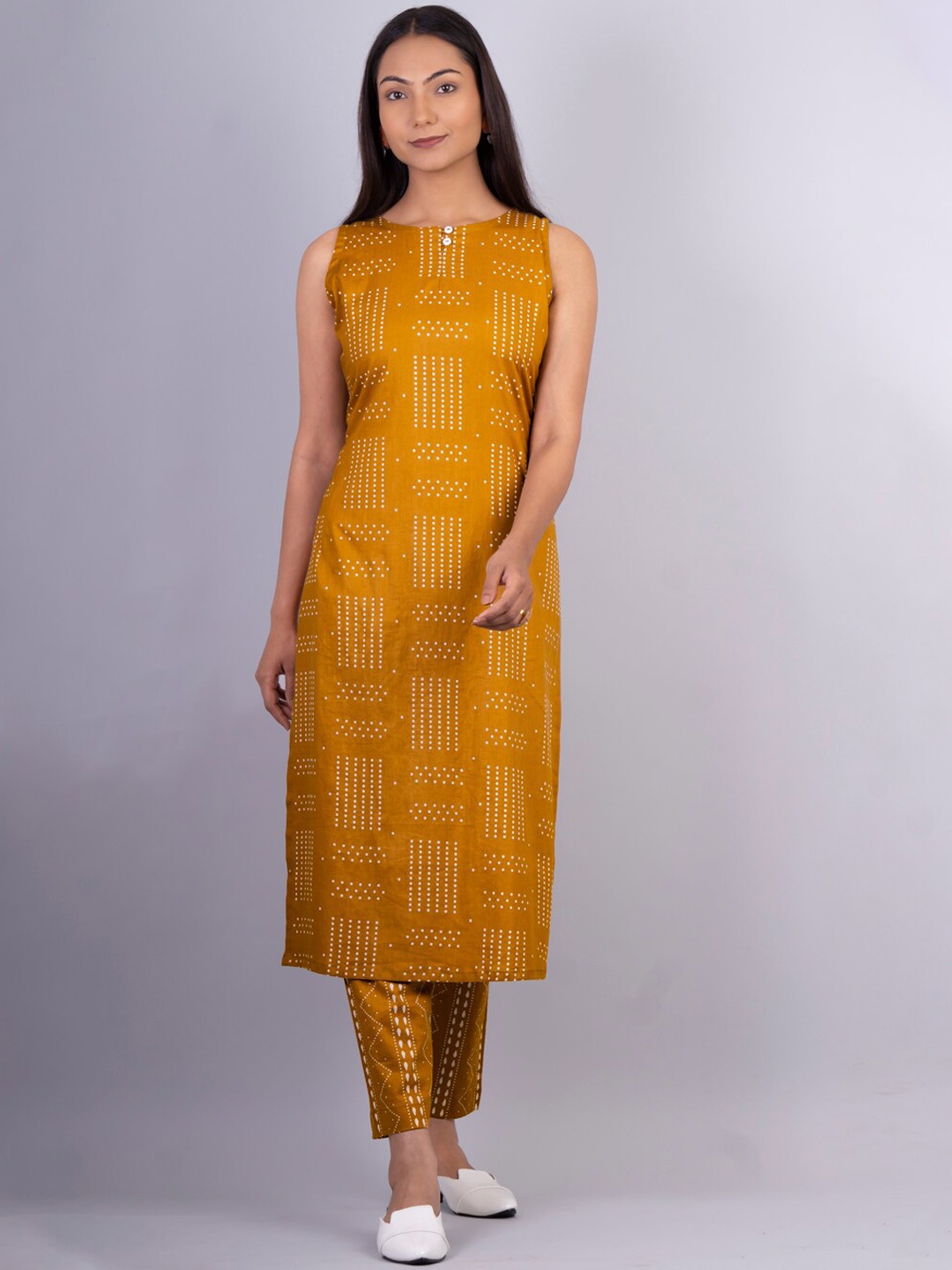 

NAYRA Geometric Printed Pure Cotton Kurta with Trousers, Mustard
