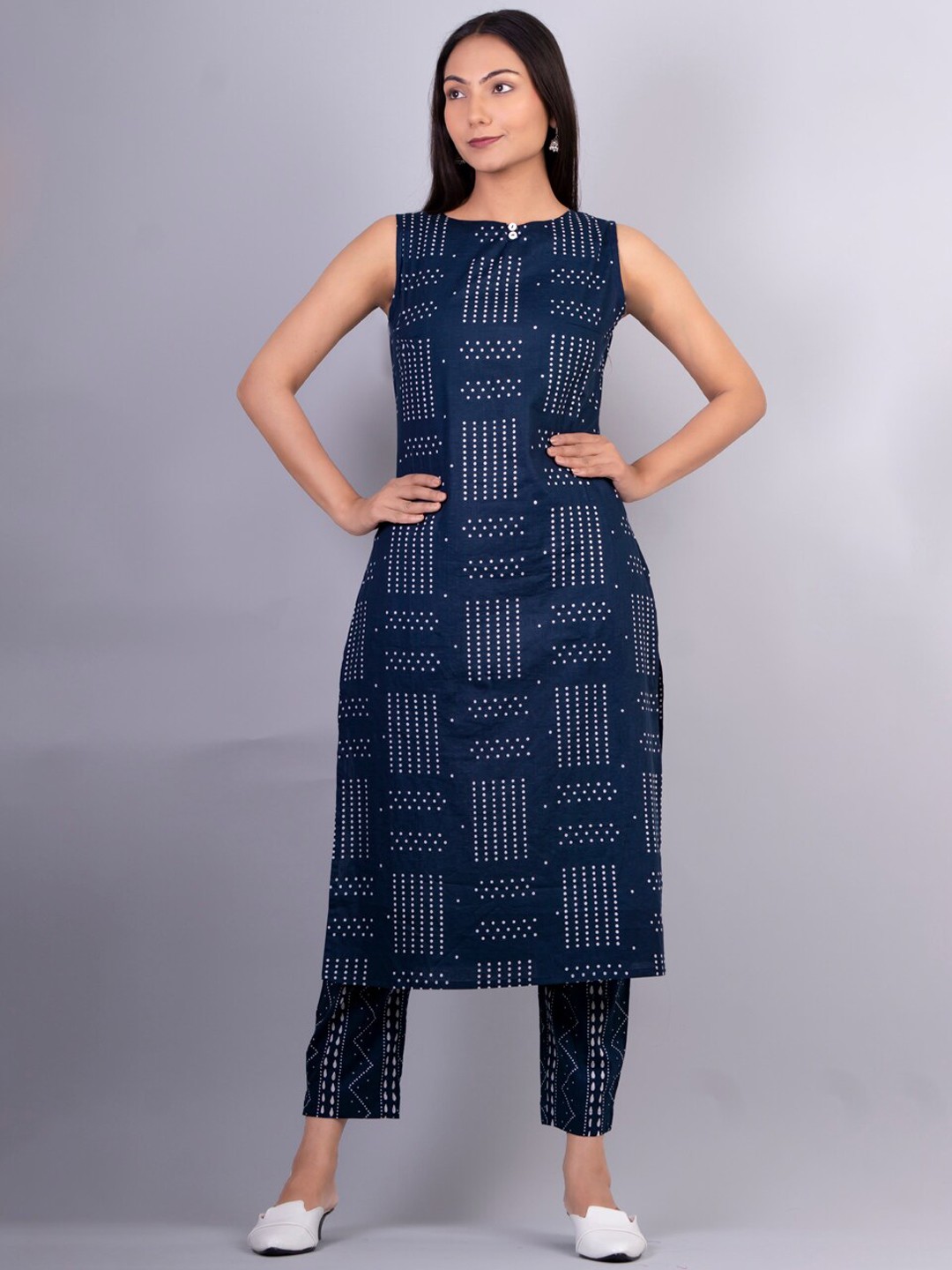 

NAYRA Geometric Printed Regular Pure Cotton Kurta with Trousers, Blue